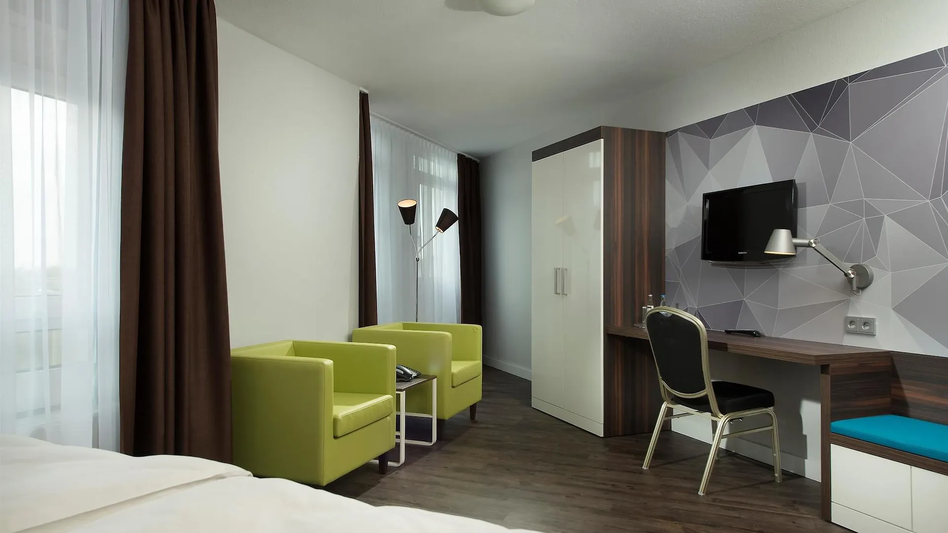 B&B Hotel Mannheim-City  MHG