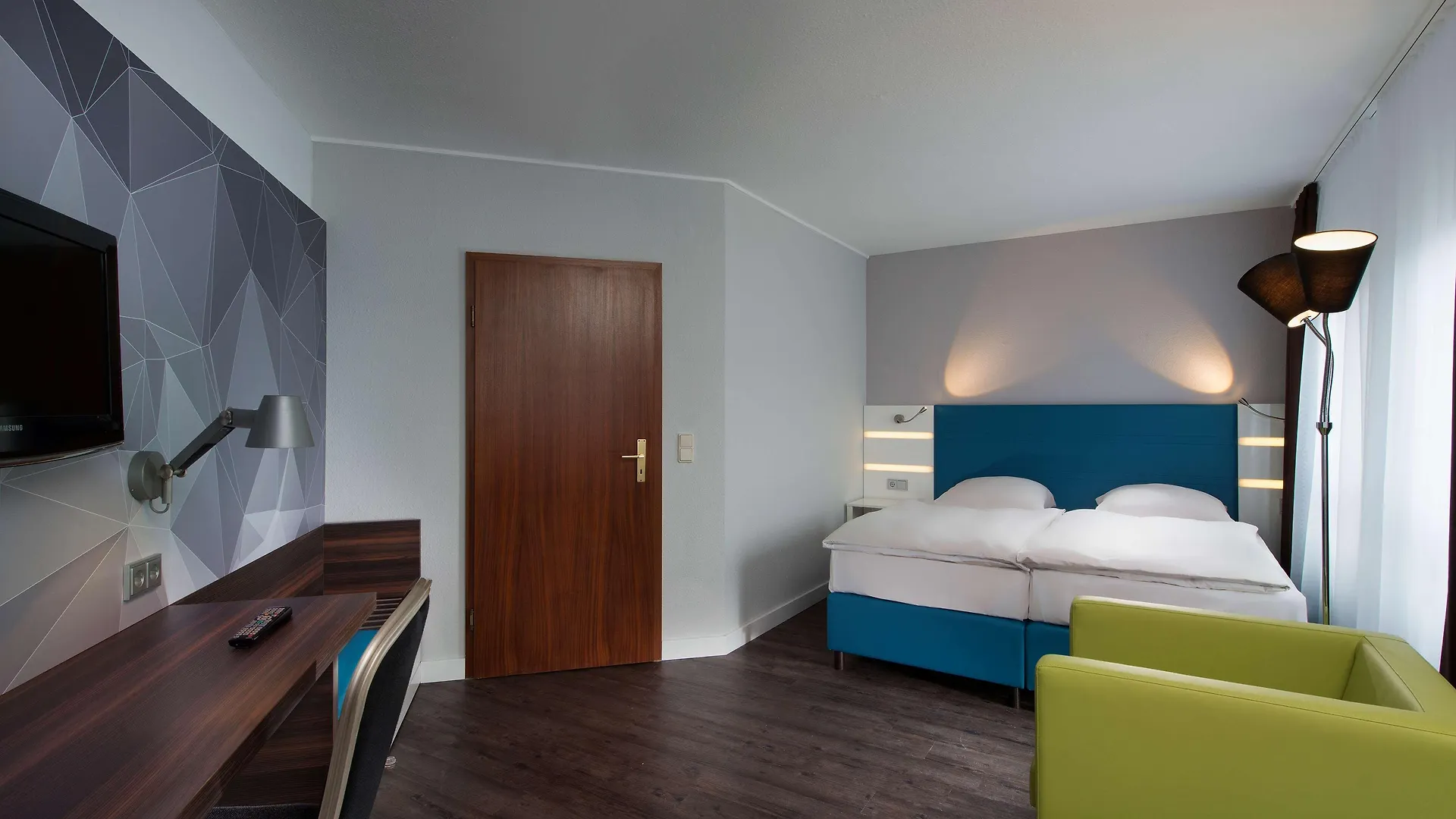 B&B Hotel Mannheim-City 2*, MHG